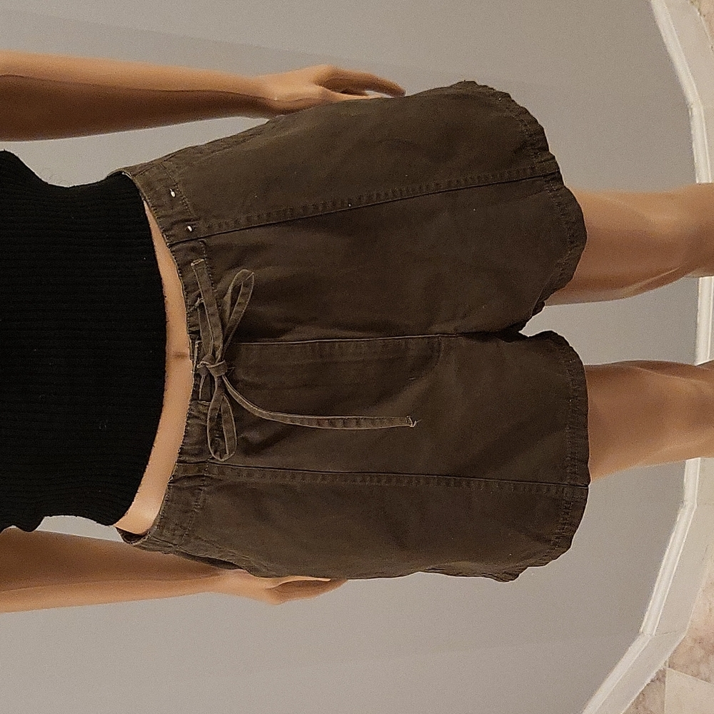 New York & Co Green Khaki Shorts